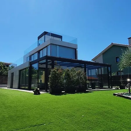 Exclusive Luxury Seaside House *